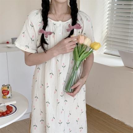 纽约生活 2023新款绉布开扣裙 郁金香